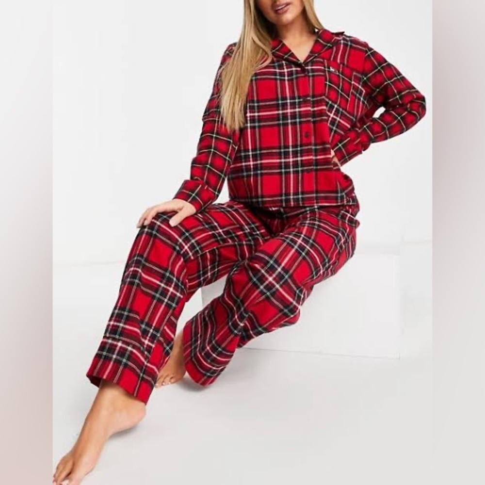 Lands End Flannel Pajama Set.Size - L - Picture 16 of 17